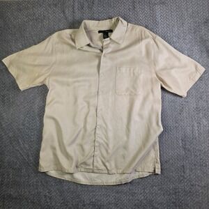 Marshall Field's Men's Medium 100% Silk Short Sleeve Button Up Shirt Beige Patte